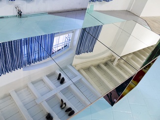 Inger Bergström, Lotte Nilsson-Välimaa, Katarina Wiklund / Hallmöbel för udda och jämna par, 2008 © Stefan Johansson