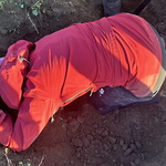 Lena Håkansson förbereder provtagning för jordartsanalys ©Gunnel Pettersson 