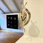 Glitter & dunkel, Stenhuset konsthall, utställningsvy. Konstnärer: Anneli Renborg och Elizabet Christiansson 