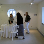 dukar kaffebord / Ett samtal med Ivan Aguéli, Aguélimuseet 2004 © Maria Wahlgren