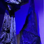 Hur mycket vägde en kropp i blått? Här vägdes Indigo och Bomull per kilo