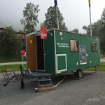 Gröna vagnen på plats i Tärnaby, 2017 © Möta Nöta Stöta / Råka Ömsa Speja