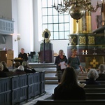 Invigning i samband med högmässa i Katarina kyrka. Lotte Nilsson-Välimaa och Katarina Wiklund från FAS  © Maria Wahlgren